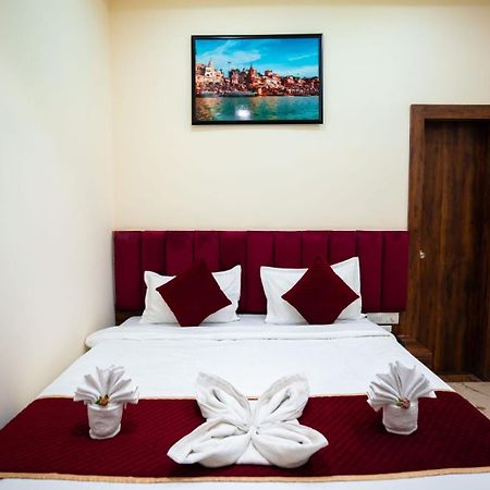 Hotel Jsr Kedar Varanasi Exteriör bild