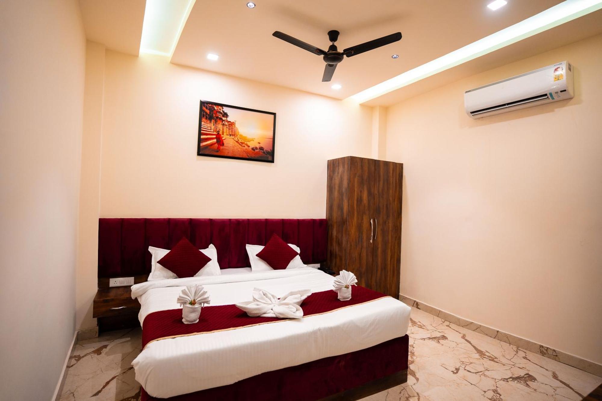 Hotel Jsr Kedar Varanasi Exteriör bild