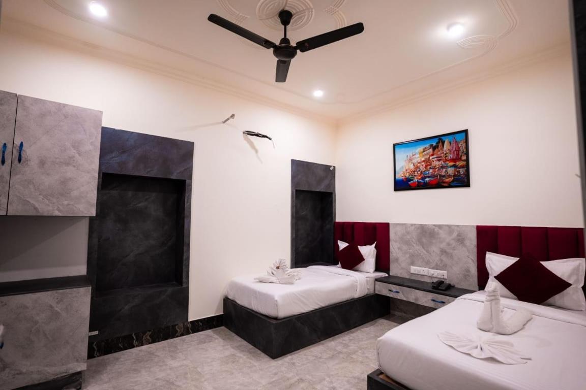 Hotel Jsr Kedar Varanasi Exteriör bild